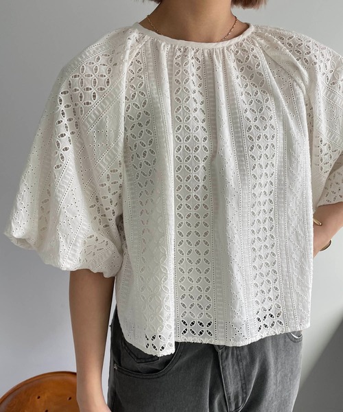 CAPRICIEUX LE'MAGE（カプリシューレマージュ）の「刺繍バルーンブラウス（シャツ/ブラウス・レディース・ブラック/ホワイト・FREE）」の16枚目の写真