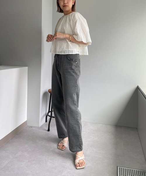 CAPRICIEUX LE'MAGE（カプリシューレマージュ）の「刺繍バルーンブラウス（シャツ/ブラウス・レディース・ブラック/ホワイト・FREE）」の17枚目の写真