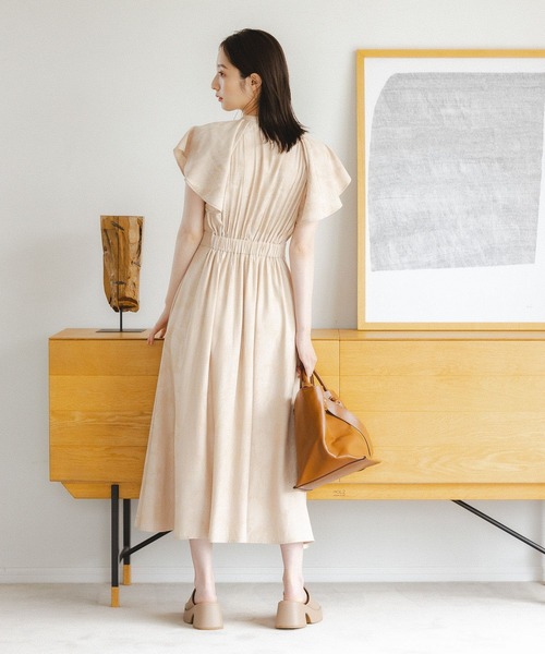 Andemiu(アンデミュウ)の「ジャカードラッフルフリルワンピース349106(ワンピース・レディース・ベージュ/ネイビー/グリーン・FREE)」の5枚目の写真