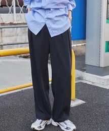 ハイライズツータックストレートパンツ / サイズ展開あり