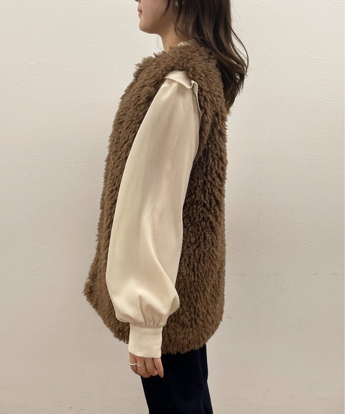 EPIMI E'PIMMY(エピミエピミー)の「【Set販売】フェイクファーボリュームベスト+キルティングミディコート(ミリタリージャケット・レディース・ブラック/カーキ/アイボリー・MEDIUM)」の14枚目の写真