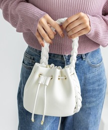 レザー編みハンドルバケットバッグ