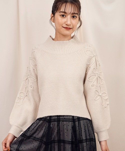 NOELA（ノエラ）の「テープフラワーミドルニット（ニット/セーター