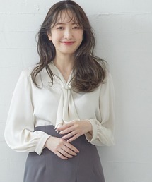 【ジャケットのインスタイルにも♪】ヴィンテージサテンボリュームタイブラウス