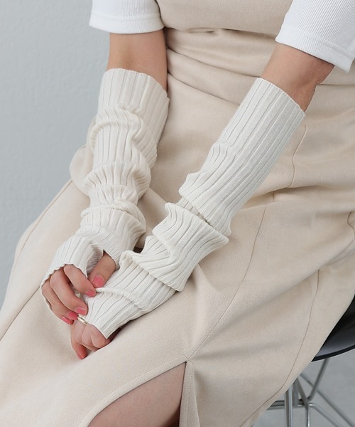 COLONY 2139（コロニートゥーワンスリーナイン）の「アームウォーマー（アームカバー・レディース・オレンジ/ライトグレー/グリーン/アイボリー/ブラック・FREE）」の13枚目の写真