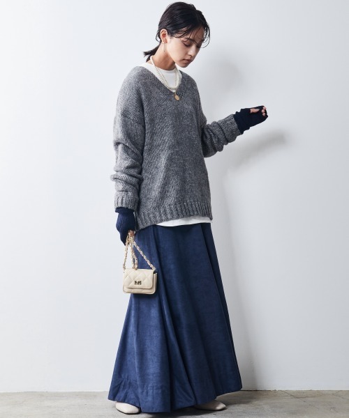 CHIC STYLE(シックスタイル)の「 スエード調フレアマキシスカート <大きいサイズ有>シックスタイル(スカート・レディース・ネイビー/モカ・M/L/LL/3L/4L/5L/6L/8L)」の20枚目の写真