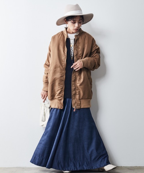 CHIC STYLE(シックスタイル)の「 スエード調フレアマキシスカート <大きいサイズ有>シックスタイル(スカート・レディース・ネイビー/モカ・M/L/LL/3L/4L/5L/6L/8L)」の5枚目の写真