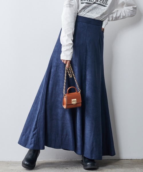 CHIC STYLE(シックスタイル)の「 スエード調フレアマキシスカート <大きいサイズ有>シックスタイル(スカート・レディース・ネイビー/モカ・M/L/LL/3L/4L/5L/6L/8L)」の21枚目の写真