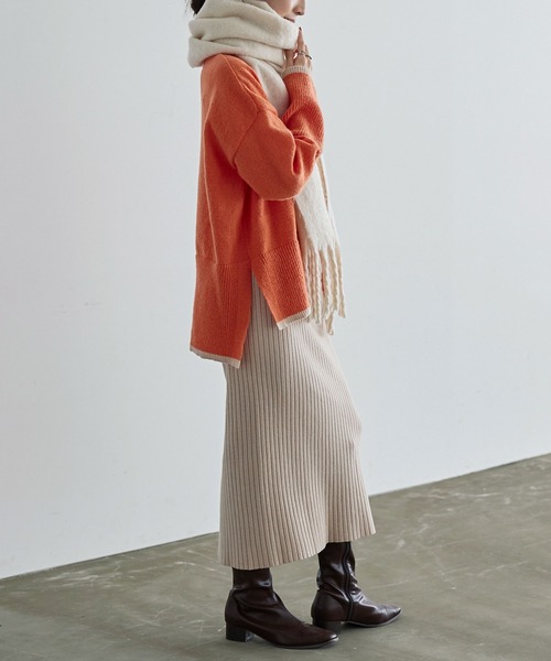 KOBE LETTUCE（コウベレタス）の「ボートネックゆったりニットトップス（ニット/セーター・レディース・イエロー/オレンジ/サックスブルー系/ホワイト×ブラック/ピンク系その他/グレイッシュベージュ・FREE）」の9枚目の写真