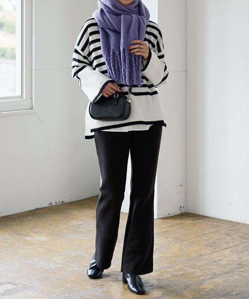 KOBE LETTUCE（コウベレタス）の「ボートネックゆったりニットトップス（ニット/セーター・レディース・イエロー/オレンジ/サックスブルー系/ホワイト×ブラック/ピンク系その他/グレイッシュベージュ・FREE）」の10枚目の写真