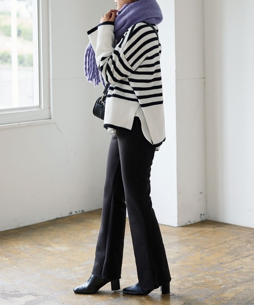 KOBE LETTUCE（コウベレタス）の「ボートネックゆったりニットトップス（ニット/セーター・レディース・イエロー/オレンジ/サックスブルー系/ホワイト×ブラック/ピンク系その他/グレイッシュベージュ・FREE）」の15枚目の写真