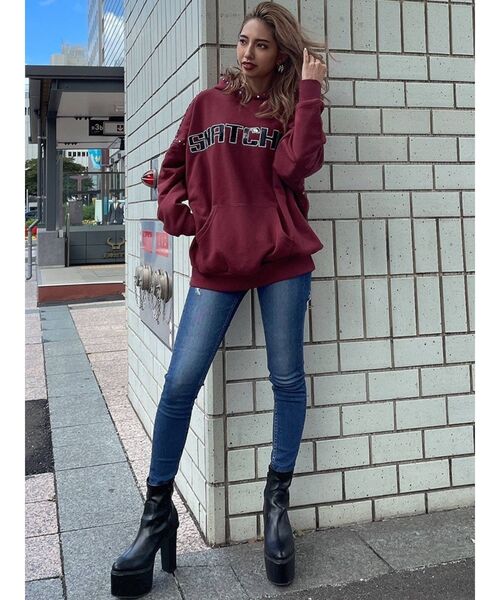 GYDA(ジェイダ)の「ミドルウエスト BOTH RIPPED スキニーデニムパンツ(デニムパンツ・レディース・インディゴブルー/ブルー・X-SMALL/SMALL/MEDIUM)」の13枚目の写真