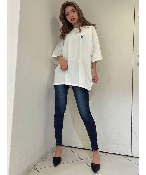 GYDA(ジェイダ)の「ミドルウエスト BOTH RIPPED スキニーデニムパンツ(デニムパンツ・レディース・インディゴブルー/ブルー・X-SMALL/SMALL/MEDIUM)」の17枚目の写真