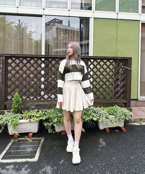 Figments（フィグメンツ）の「ナイロンプリーツミニスカート（スカート・レディース・ブラック/キナリ・FREE）」の7枚目の写真