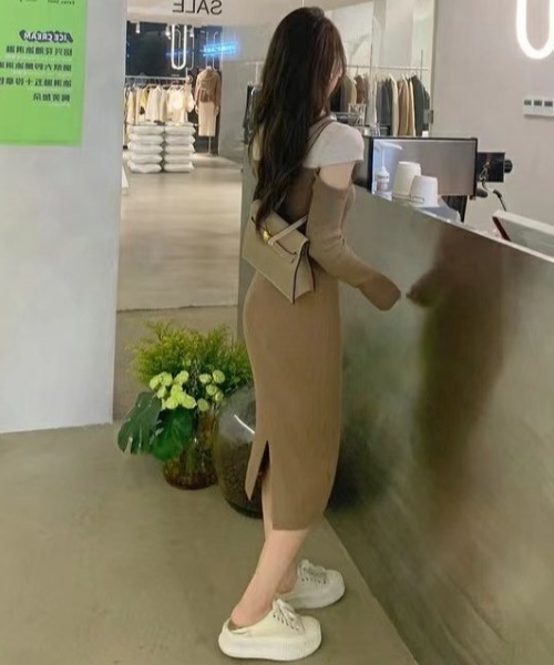 セール】上品なあざとさを叶える。バイカラーオフショルダー