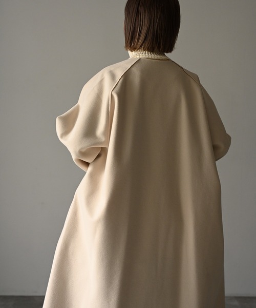 HERENCIA(ヘレンチア)の「ニットメルトン ノーカラーロングコート(ノーカラーコート・レディース・ブラック/ネイビー/ベージュ・MEDIUM)」の5枚目の写真