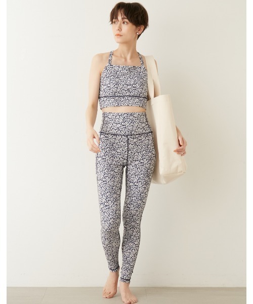 【バッグなし】emmi yoga HAPPY WELLNESS YOGA SET バッグなし】emmi yoga HAPPY WELLNESS YOGA SET HAPPY WELLNESS