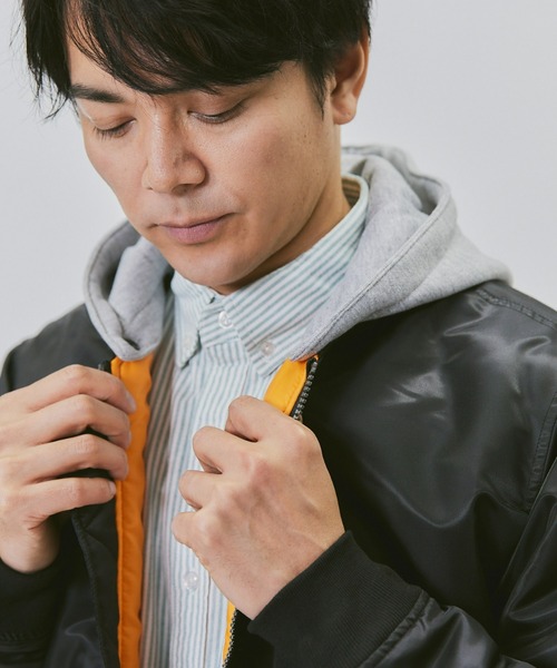 Right-on(ライトオン)の「フード付きMA-1(MA-1・メンズ・オリーブ/ブラック・M/L/XL)」の7枚目の写真