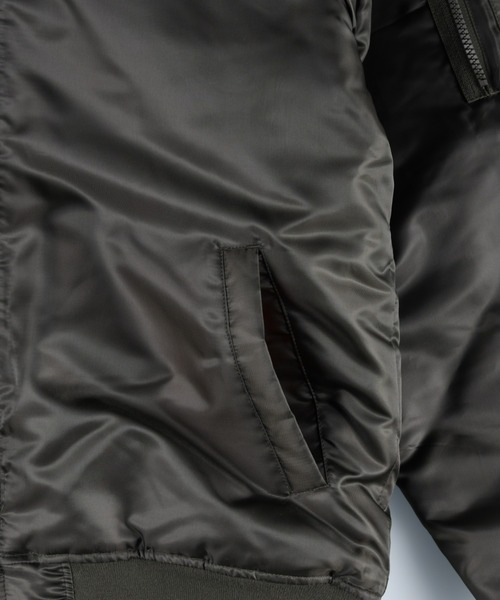 Right-on(ライトオン)の「フード付きMA-1(MA-1・メンズ・オリーブ/ブラック・M/L/XL)」の15枚目の写真