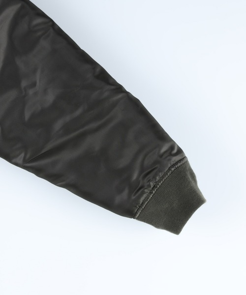 Right-on(ライトオン)の「フード付きMA-1(MA-1・メンズ・オリーブ/ブラック・M/L/XL)」の17枚目の写真