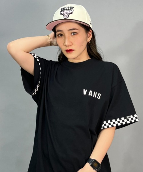 VANS（バンズ）の「【ムラサキスポーツ別注】VANS/バンズ   ビッグシルエット/オーバーサイズ/バックプリントTシャツ  123R3010523（Tシャツ/カットソー・レディース・ホワイト/グレー/ブラック・S/M）」の2枚目の写真