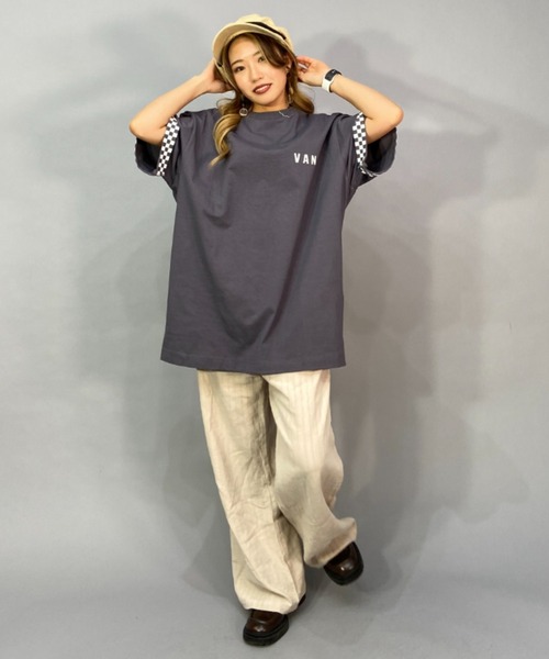 VANS（バンズ）の「【ムラサキスポーツ別注】VANS/バンズ   ビッグシルエット/オーバーサイズ/バックプリントTシャツ  123R3010523（Tシャツ/カットソー・レディース・ホワイト/グレー/ブラック・S/M）」の12枚目の写真