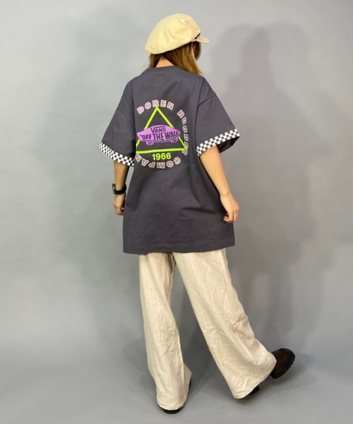 VANS（バンズ）の「【ムラサキスポーツ別注】VANS/バンズ   ビッグシルエット/オーバーサイズ/バックプリントTシャツ  123R3010523（Tシャツ/カットソー・レディース・ホワイト/グレー/ブラック・S/M）」の13枚目の写真