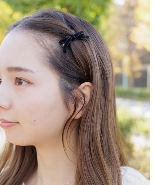 flower(フラワー)の「プチリボンクリップ(ヘアピン・レディース・ブラック/ブラウン/グレー/レッド・FREE)」の1枚目の写真