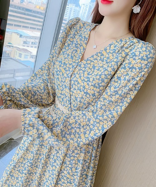 gossip!ロサンゼルス(ゴシップロサンゼルス)の「フラワープリントスプリングワンピース(ワンピース・レディース・ブルー/ラベンダー・S/M)」の5枚目の写真