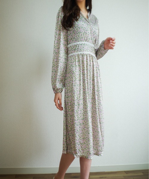 gossip!ロサンゼルス(ゴシップロサンゼルス)の「フラワープリントスプリングワンピース(ワンピース・レディース・ブルー/ラベンダー・S/M)」の21枚目の写真