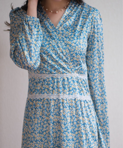 gossip!ロサンゼルス(ゴシップロサンゼルス)の「フラワープリントスプリングワンピース(ワンピース・レディース・ブルー/ラベンダー・S/M)」の16枚目の写真