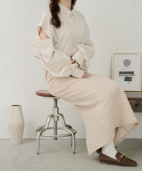 Ambre Ciel(アンブルシエル)の「2WAYショルダースリットシャツ/【WEB/EC限定商品】(シャツ/ブラウス・レディース・アイボリー/ブラック・FREE)」の13枚目の写真