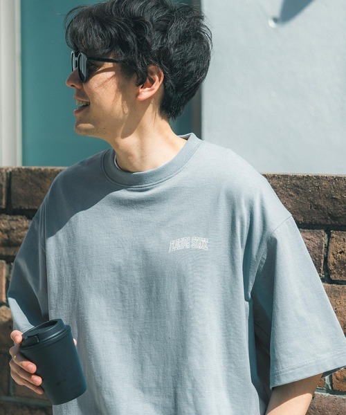 coca（coca）（コカ）の「メンズバッグカレッジプリントTシャツ（Tシャツ/カットソー・メンズ・ライトブルー/ホワイト・M/L/XL）」の6枚目の写真