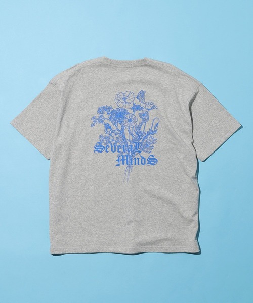 PBLIM(ページボーイリム)の「PAGEBOYLIM/バタフライフラワーT(Tシャツ/カットソー・レディース・ブラック/グレー/オフホワイト・MEDIUM/LARGE)」の9枚目の写真