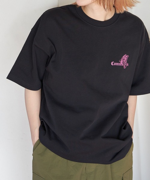 PBLIM(ページボーイリム)の「PAGEBOYLIM/バタフライフラワーT(Tシャツ/カットソー・レディース・ブラック/グレー/オフホワイト・MEDIUM/LARGE)」の5枚目の写真