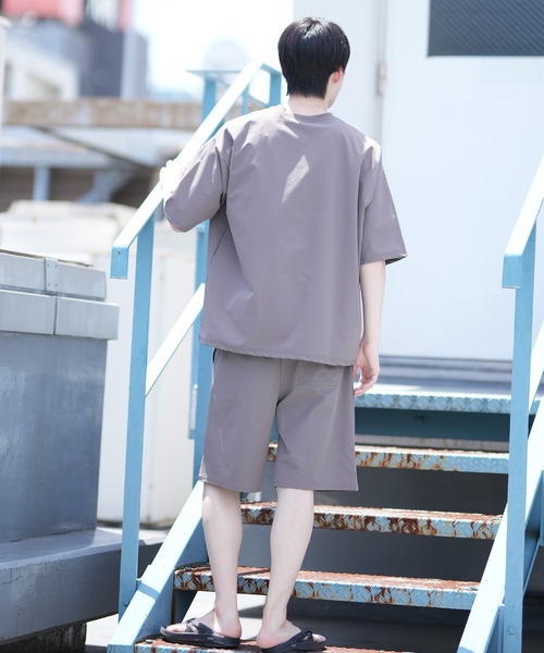 Reebok(リーボック)の「【ムラサキスポーツ限定】Reebok/リーボック ラッシュガード/水陸両用/セットアップ対応 Tシャツ ビックシルエット/無地ワンポイント 423911(ラッシュガード・メンズ・ベージュ/グリーン/ブラック/カーキ/ブラウン・M/L/XL)」の16枚目の写真