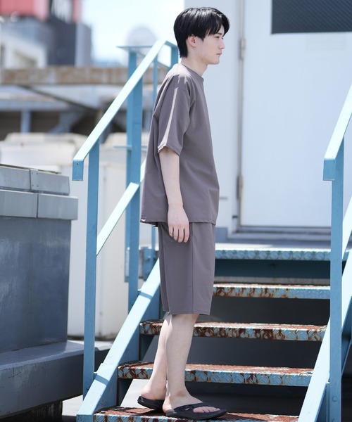 Reebok(リーボック)の「【ムラサキスポーツ限定】Reebok/リーボック ラッシュガード/水陸両用/セットアップ対応 Tシャツ ビックシルエット/無地ワンポイント 423911(ラッシュガード・メンズ・ベージュ/グリーン/ブラック/カーキ/ブラウン・M/L/XL)」の17枚目の写真