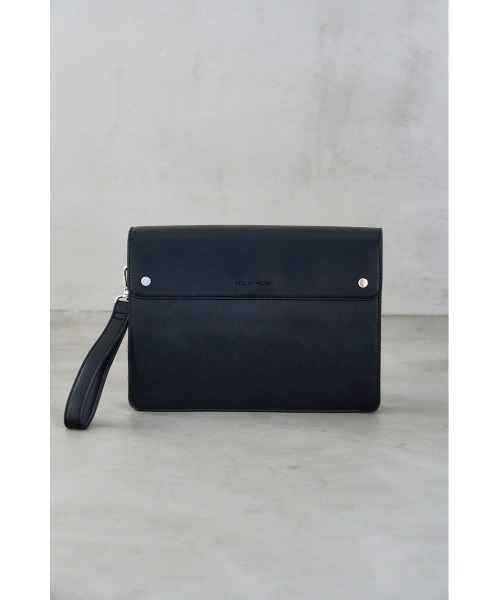 AZUL by moussy（アズールバイマウジー）の「FAUX LEATHER CLUTCH BAG/フェイクレザークラッチバッグ（クラッチバッグ・メンズ・ブラック・FREE）」の2枚目の写真