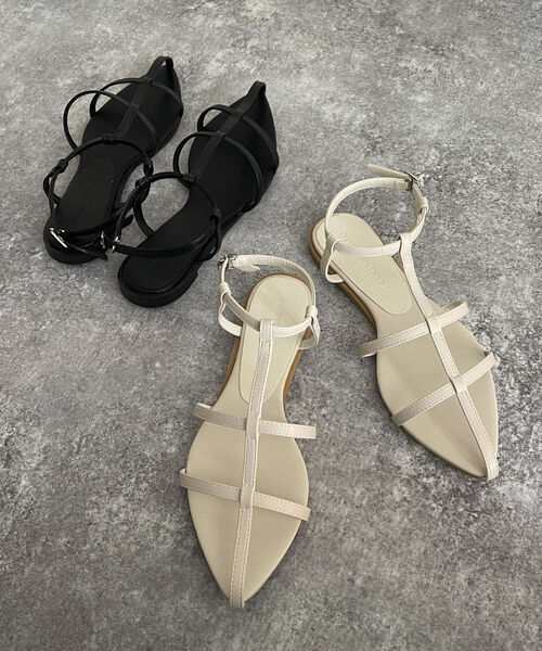 fredy emue(フレディエミュ)の「ヌードストラップフラットサンダル(サンダル・レディース・アイボリー/ブラック・S/M/L)」の11枚目の写真