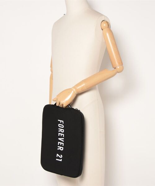 FOREVER 21（フォーエバー トゥエンティーワン）の「FOREVER21 PCケースバッグ（PC・タブレットケース・レディース・イエロー/グリーン系その他/ブラック/ピンク/ブルー・FREE）」の7枚目の写真