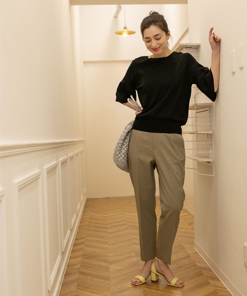 OPAQUE.CLIP（オペークドットクリップ）の「◆セットアップ対応 シガレットパンツ【洗濯機洗い可/BEAUTIFUL STRETCH/美脚シルエット】（その他パンツ・レディース・ネイビー/サンドベージュ/ブラック/ライトベージュ・34/36/38/40/42）」の5枚目の写真