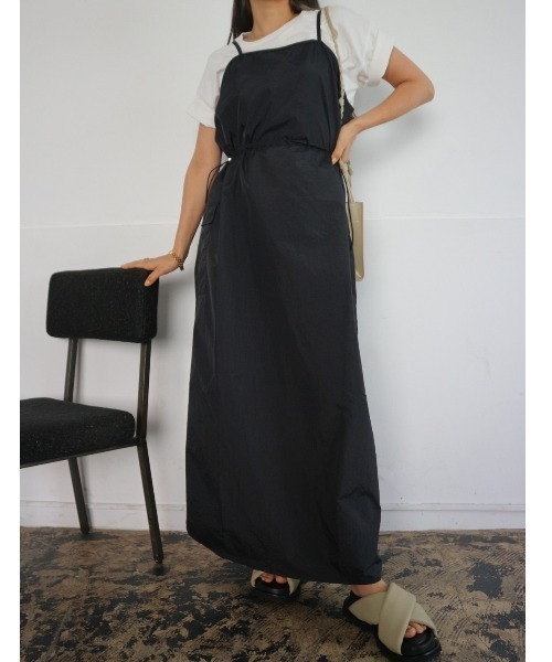 TRUNC（トランクエイティーエイト）の「Nylon Drawstring Camisole Dress（ワンピース・レディース・ブラック・FREE）」の7枚目の写真