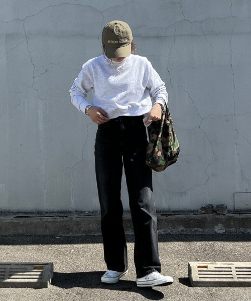 ISOOK（アイスー）の「バックデザインスウェット(chiica select) / デザインスウェット クロップド丈 ショート丈 プルオーバー トレーナー デザイントップス 裏毛 春 春トップス（スウェット・レディース・ライトグレー/ブラック/チャコールグレー/ベージュ・FREE）」の9枚目の写真