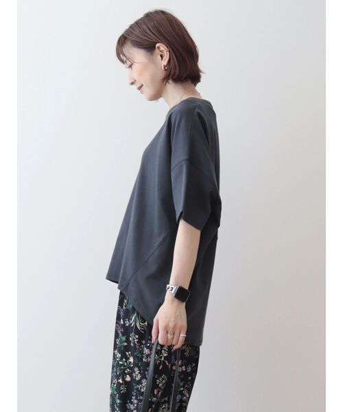 AMERICAN HOLIC(アメリカンホリック)の「UVカット コクーン半袖カットプルオーバー(Tシャツ/カットソー・レディース・グレイッシュベージュ/ライトイエロー/チャコールグレー/オフホワイト/ブルー/ミント・L/M)」の14枚目の写真