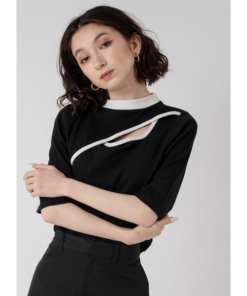 Adoon plain(アドーンプレーン)の「バイカラーネックスリットトップス(Tシャツ/カットソー・レディース・ブラック×ピンク/ブラック×ブルー/ブラック×ホワイト・FREE)」の2枚目の写真