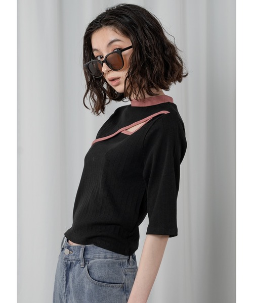 Adoon plain(アドーンプレーン)の「バイカラーネックスリットトップス(Tシャツ/カットソー・レディース・ブラック×ピンク/ブラック×ブルー/ブラック×ホワイト・FREE)」の9枚目の写真