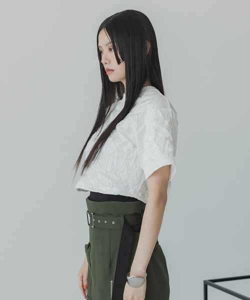 UNITED TOKYO(ユナイテッドトウキョウ)の「キャッチワッシャークロップドTシャツ-ウォッシャブル-(Tシャツ/カットソー・レディース・ブラック/オフホワイト・FREE)」の9枚目の写真