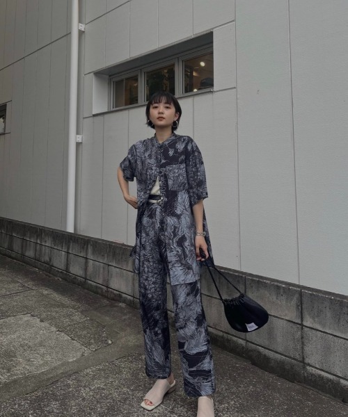 AMERI(アメリ)の「KEITAMARUYAMA × AMERI WIDE SHIRT(シャツ AMERI(アメリ)の「KEITAMARUYAMA × AMERI WIDE SHIRT(シャツ