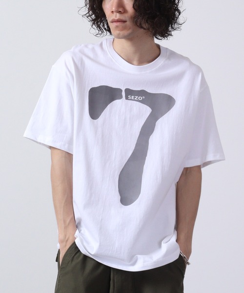☆韓国の人気☆【BAUF】☆ Typo Crop Tee☆Tシャ.ツ☆ 大特価】ブラック フロントロゴ DKZ ショート丈 Tシャツ 半袖