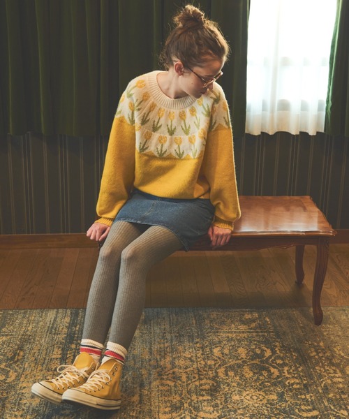 MERLOT（メルロー）の「チューリップニット（ニット/セーター・レディース・イエロー/ワイン/ネイビー・FREE）」の4枚目の写真